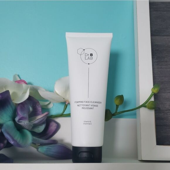Dr. B Lab (Dr. Brandt) Oil to Foam Cleanser - Picture 5 of 9